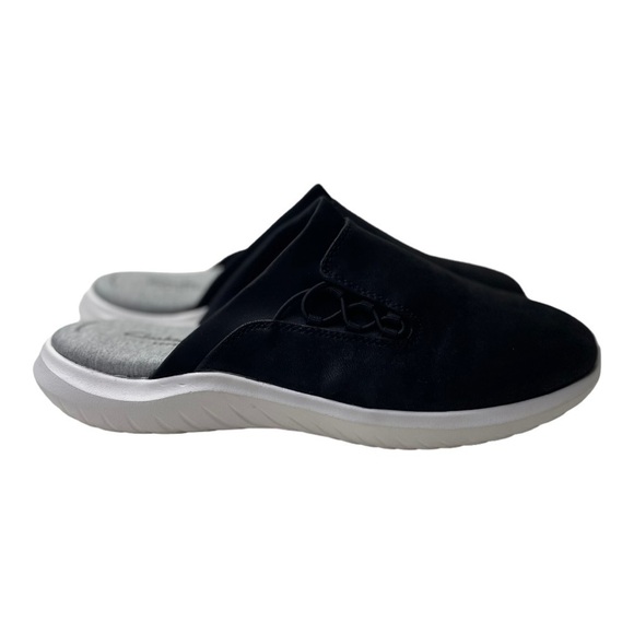 Cloudsteppers By Clarks Nova Ease Women’s Black Mule Sneakers - Picture 4 of 9
